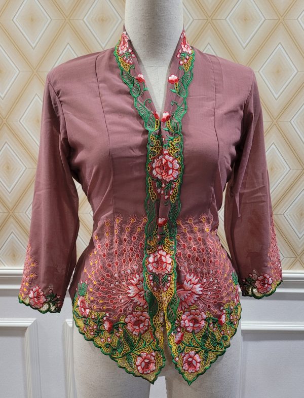 kebaya nyonya plum