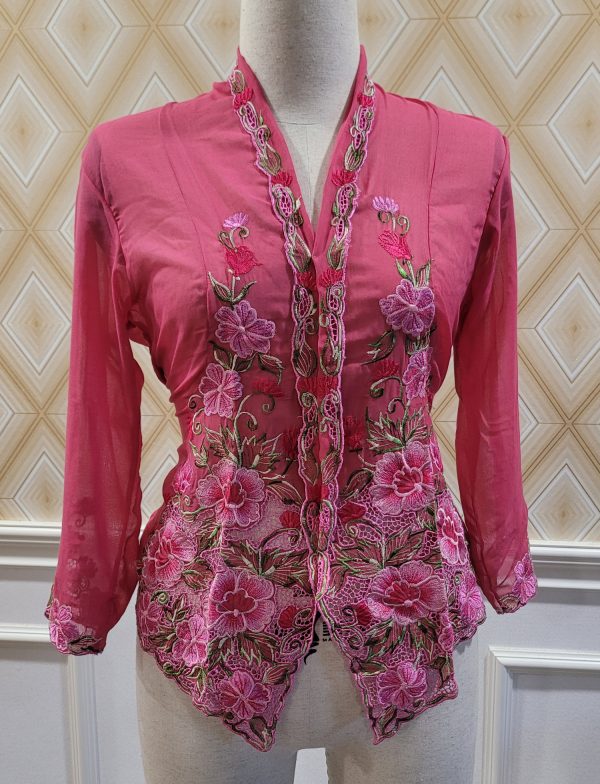 kebaya nyonya pink
