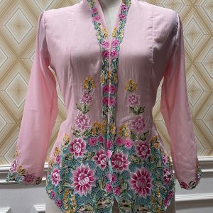 kebaya nyonya pink