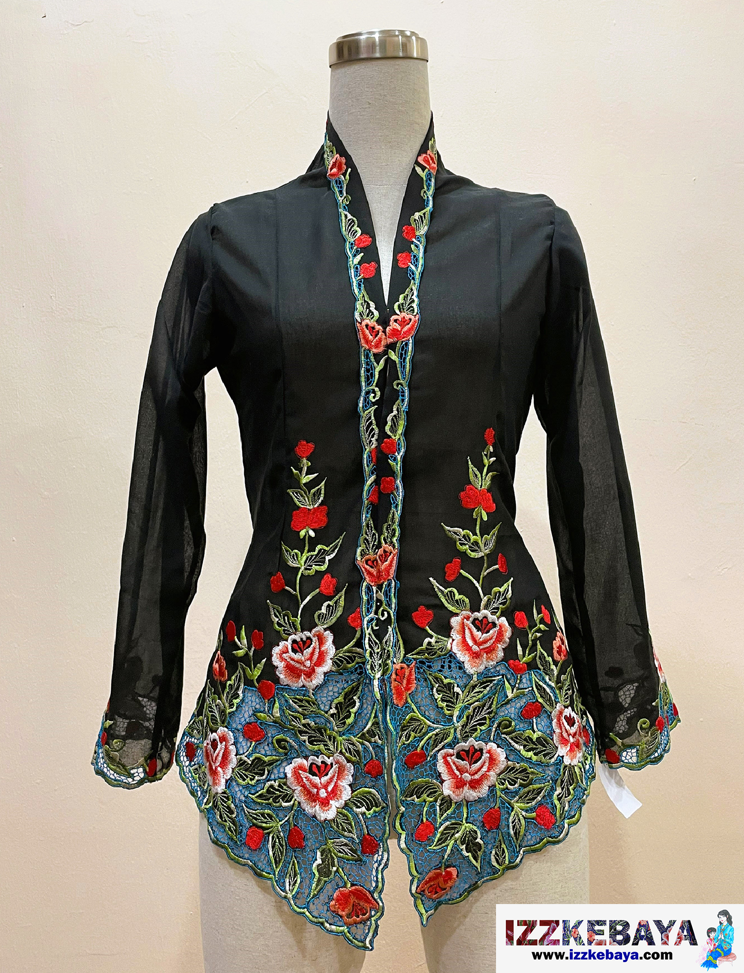 ik_1737_kebaya_nyonya_hitam