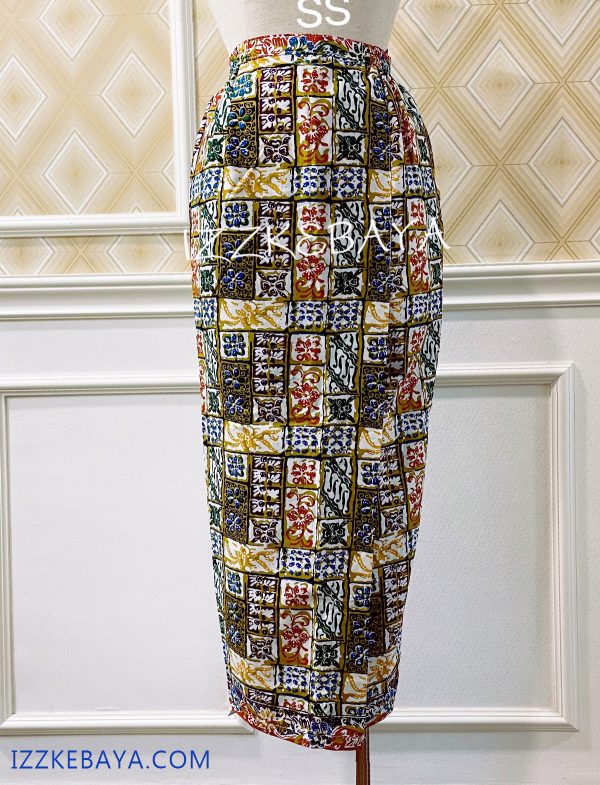 kain batik selisih padanan kebaya