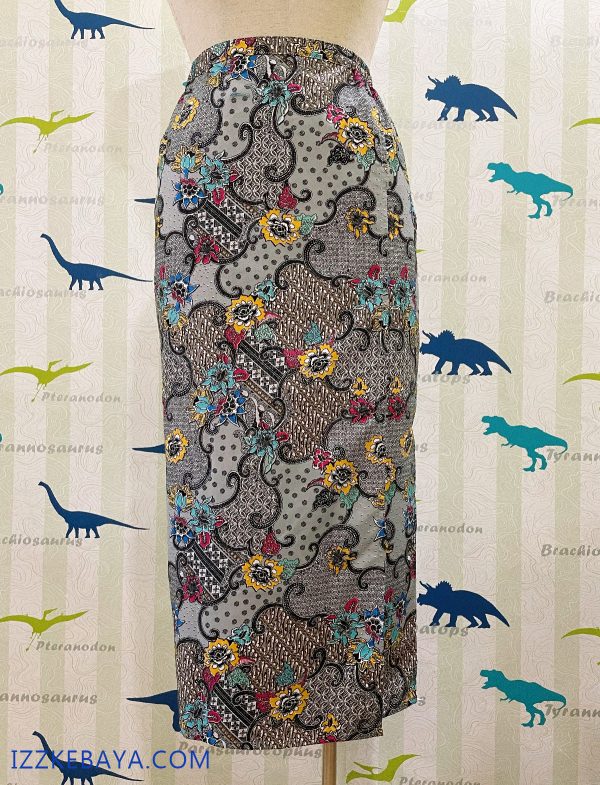 kain batik selisih depan plus size
